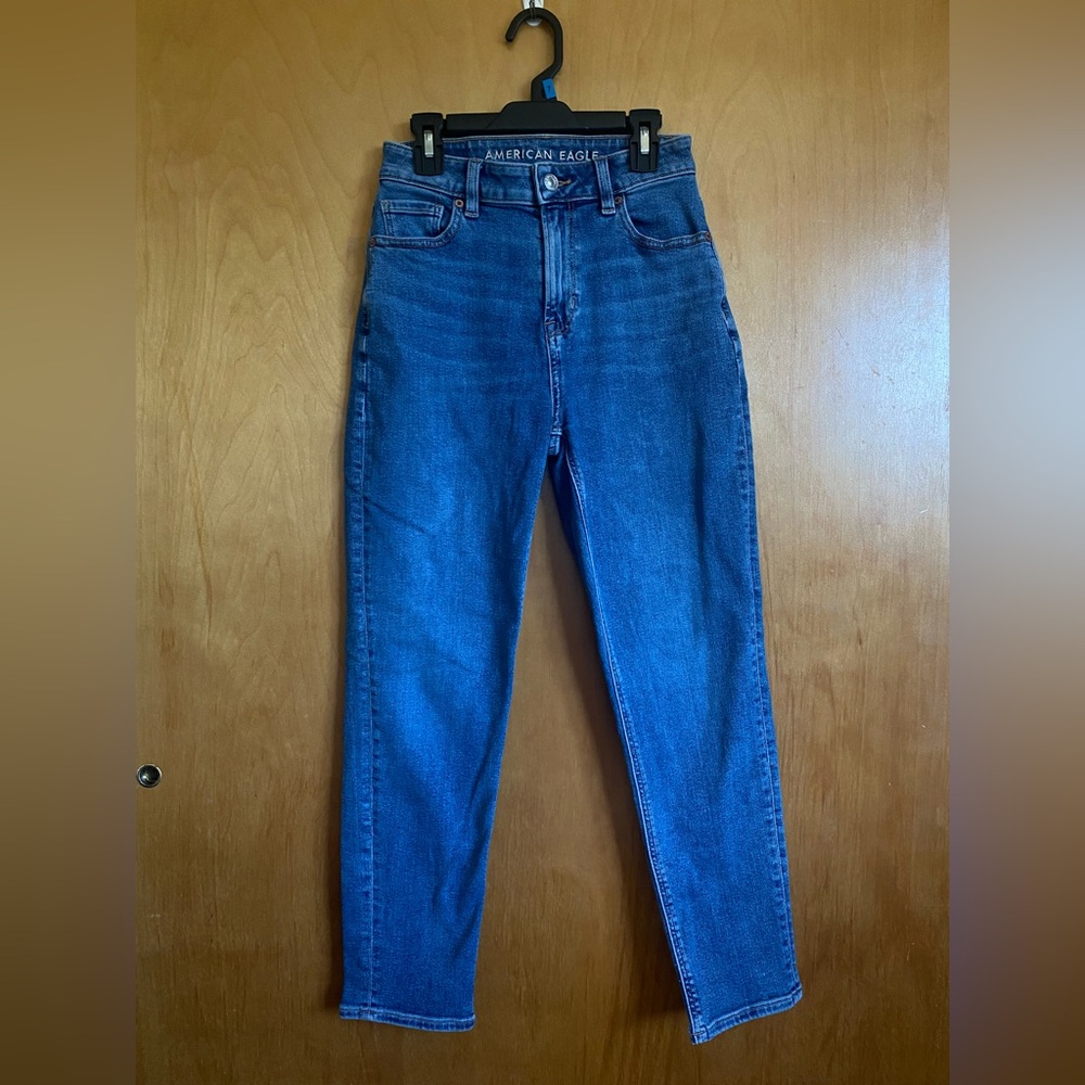 American Eagle Outfitters Meduim Wash Jeans